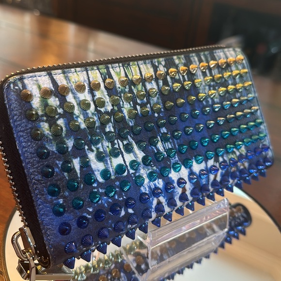 EUC Beautiful Christian Louboutin wallet. - Picture 3 of 15